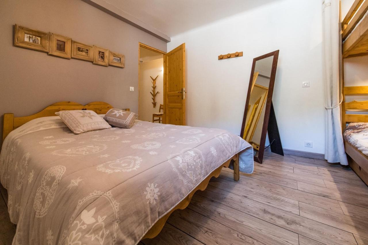 Fleurs Et Neige Apartment Ланслевилар Екстериор снимка