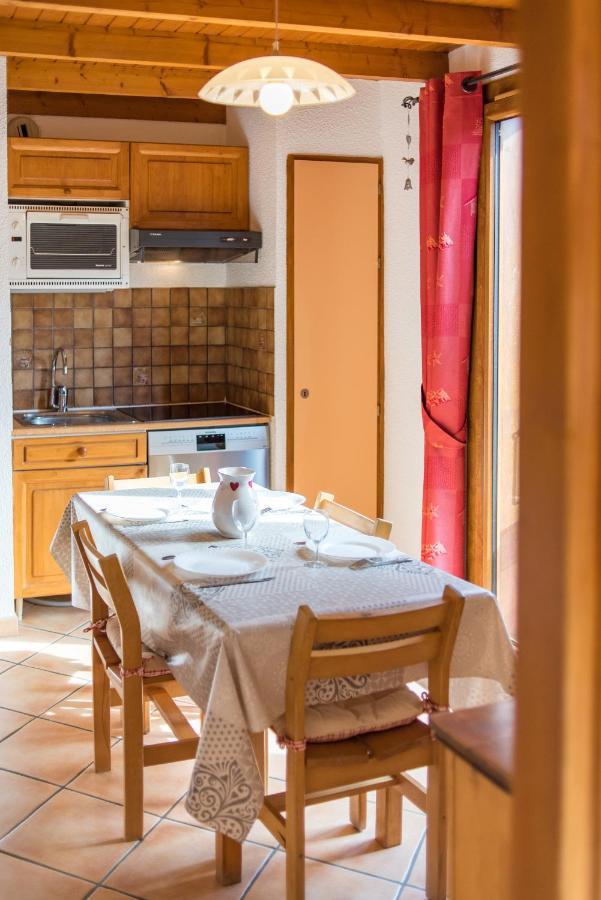 Fleurs Et Neige Apartment Ланслевилар Екстериор снимка